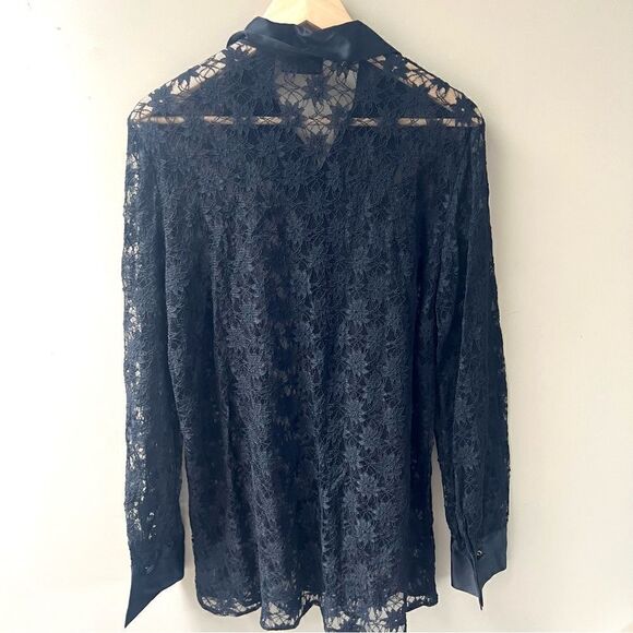 Liz Claiborne lace longline button down top. Size 12 - Picture 5 of 7
